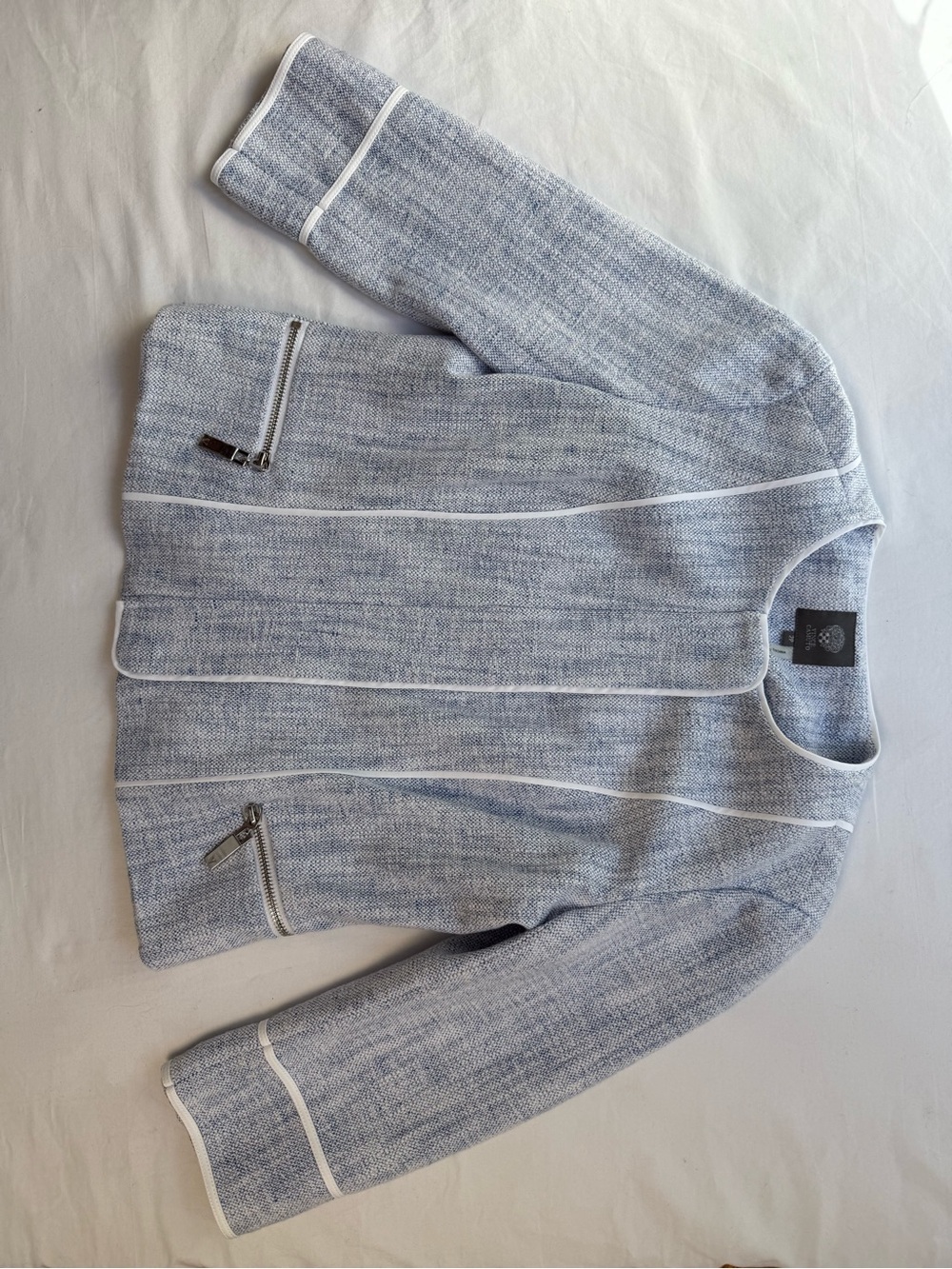 Vince Camuto Heathered Light Blue Knit Blazer with White Piping